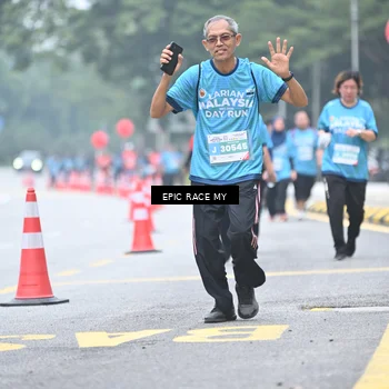 Runner Photo 7038722