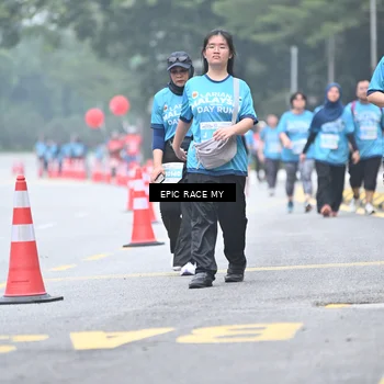 Runner Photo 7038731