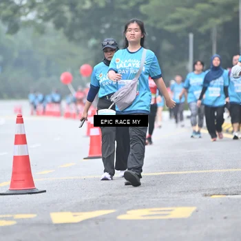Runner Photo 7038736