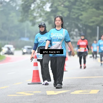 Runner Photo 7038738