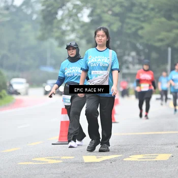 Runner Photo 7038739