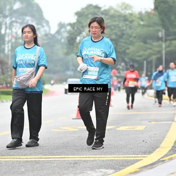 Runner Photo 7038750