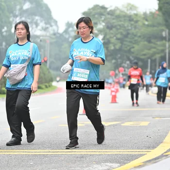Runner Photo 7038755