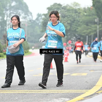 Runner Photo 7038756
