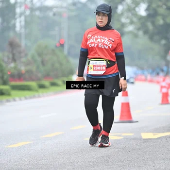 Runner Photo 7038757