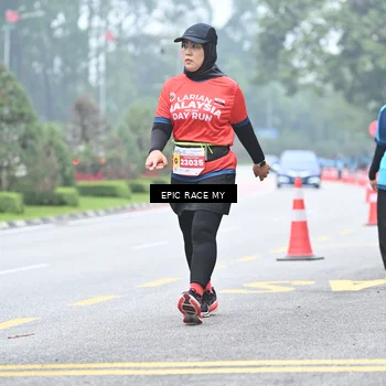 Runner Photo 7038758