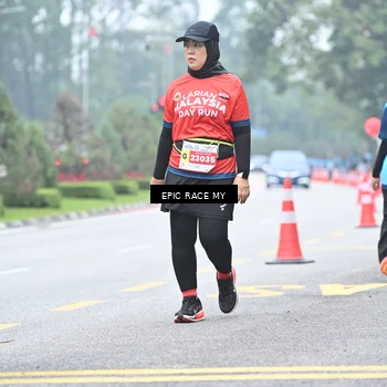 Runner Photo 7038761