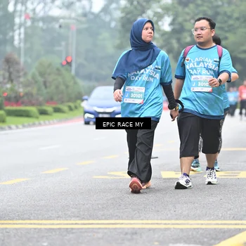 Runner Photo 7038773