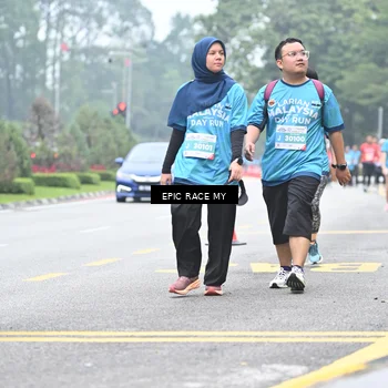 Runner Photo 7038777