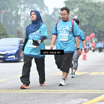 Runner Photo 7038781