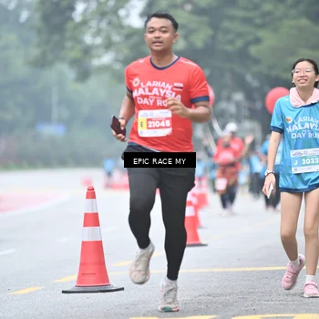 Runner Photo 7038798