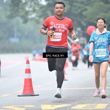 Runner Photo 7038800