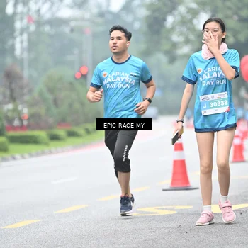 Runner Photo 7038815