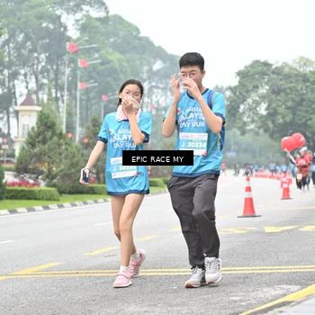 Runner Photo 7038828