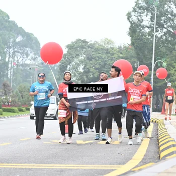 Runner Photo 7038840