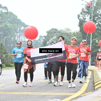 Runner Photo 7038842