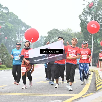 Runner Photo 7038843