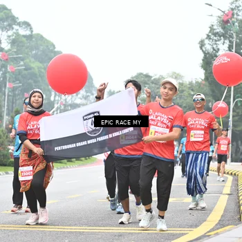 Runner Photo 7038846