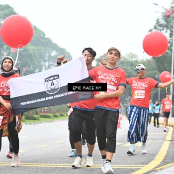 Runner Photo 7038851