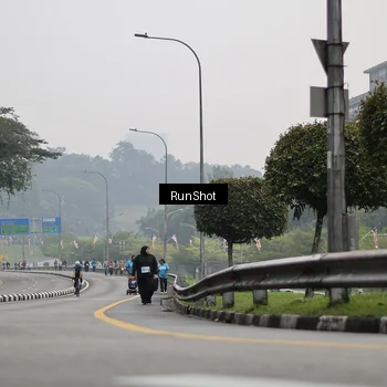 Runner Photo 7038856