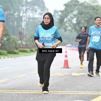 Runner Photo 7038877