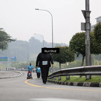 Runner Photo 7038885