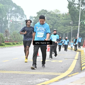 Runner Photo 7038888