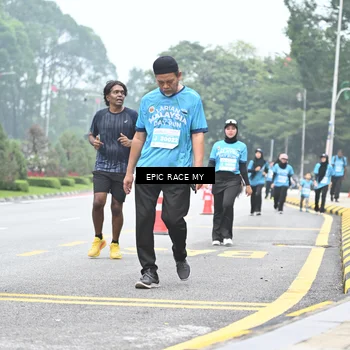 Runner Photo 7038894