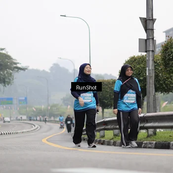 Runner Photo 7038899