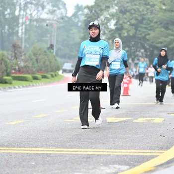 Runner Photo 7038903