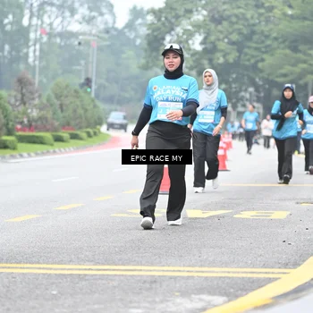 Runner Photo 7038905