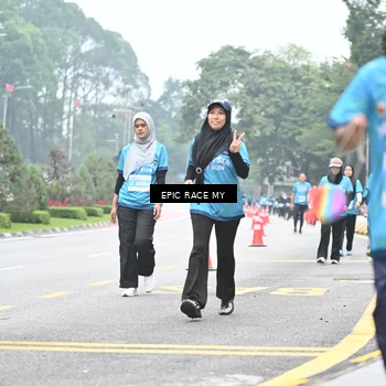 Runner Photo 7038911
