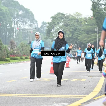 Runner Photo 7038915