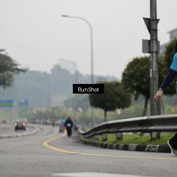 Runner Photo 7038918