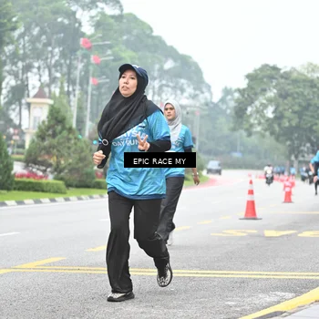 Runner Photo 7038922