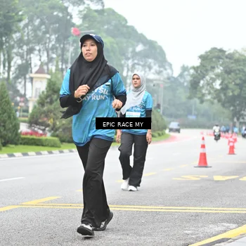 Runner Photo 7038925