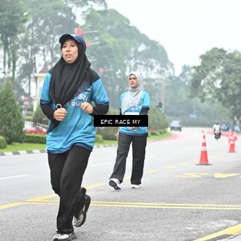 Runner Photo 7038926