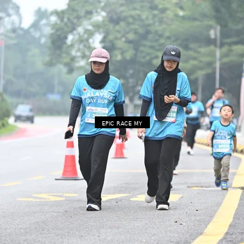 Runner Photo 7038934