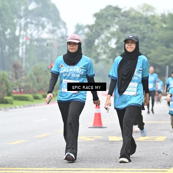 Runner Photo 7038942