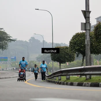 Runner Photo 7038945