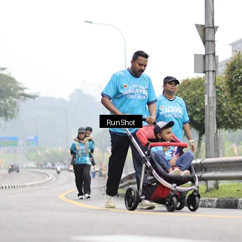 Runner Photo 7038954