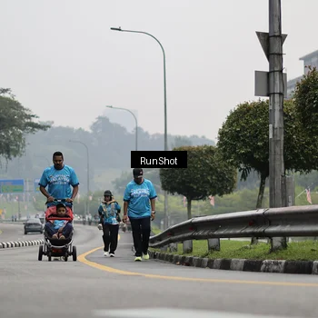 Runner Photo 7038968