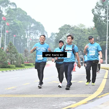 Runner Photo 7038973