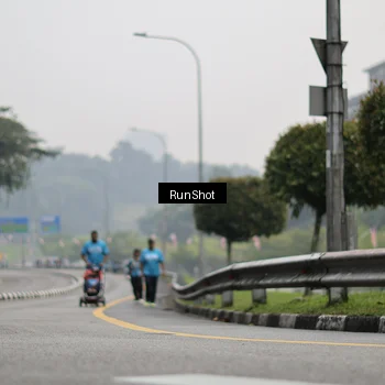 Runner Photo 7038974