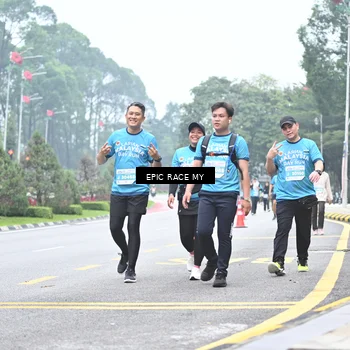 Runner Photo 7038977