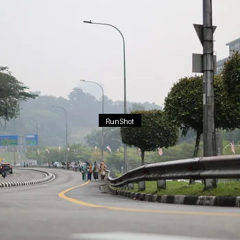 Runner Photo 7038978