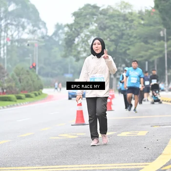 Runner Photo 7038993