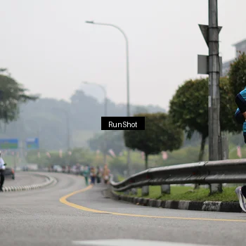 Runner Photo 7038998