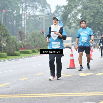 Runner Photo 7039001