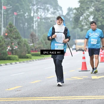 Runner Photo 7039008